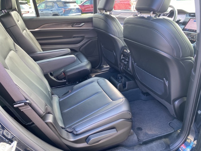 2023 Jeep Grand Cherokee Limited photo 37