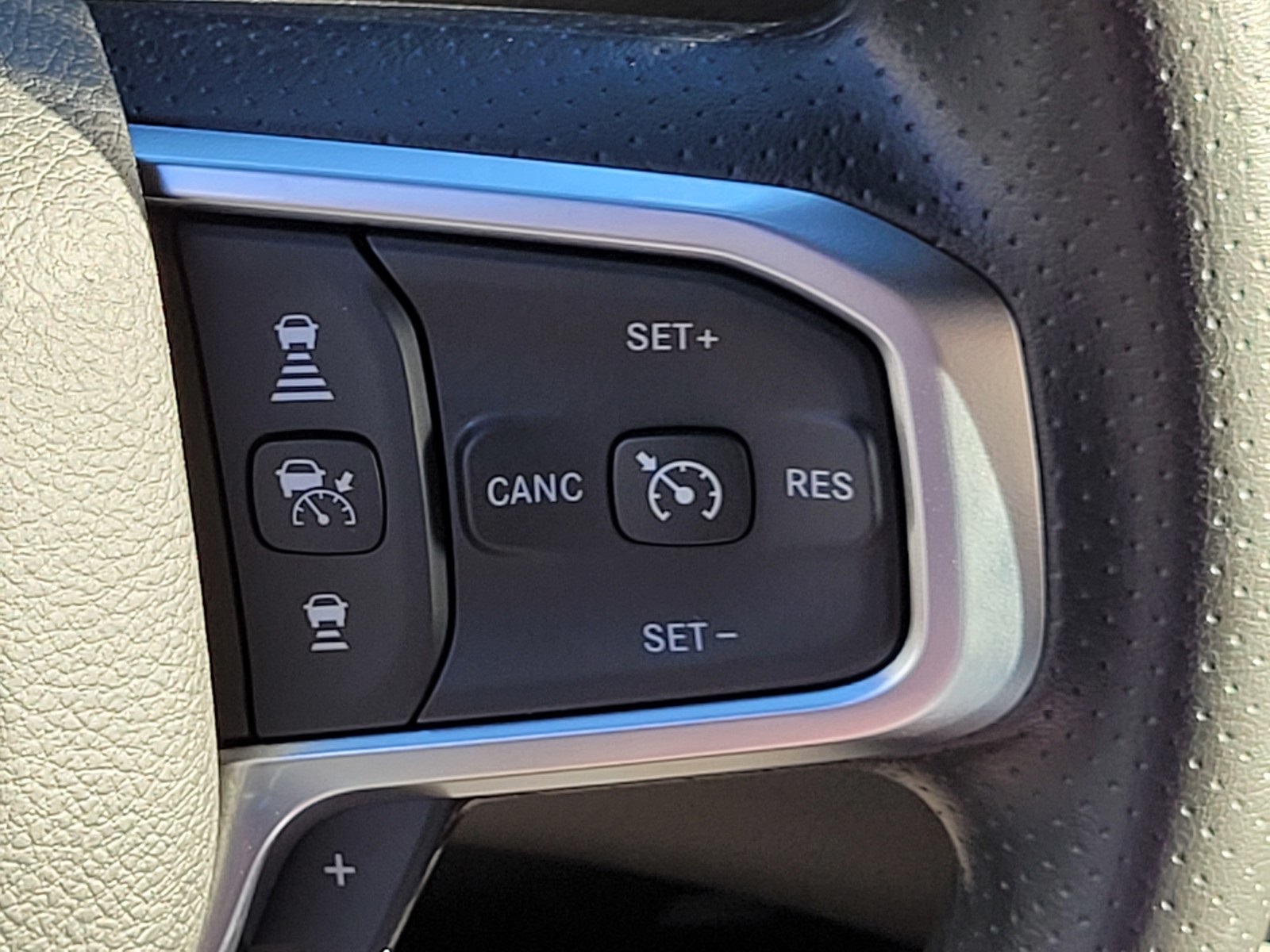 2025 Ram 1500 Tradesman photo 14