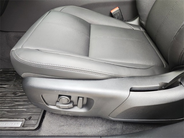 2025 Land Rover Range Rover Velar SE photo 20