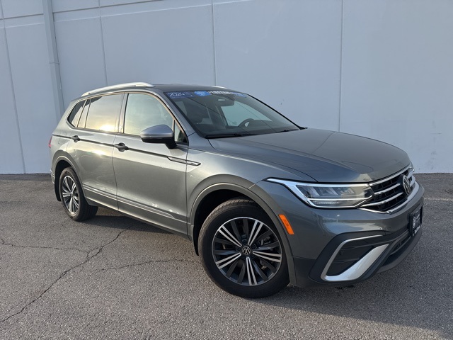 Certified 2024 Volkswagen Tiguan Wolfsburg Edition with VIN 3VV5B7AX8RM230921 for sale in Kansas City