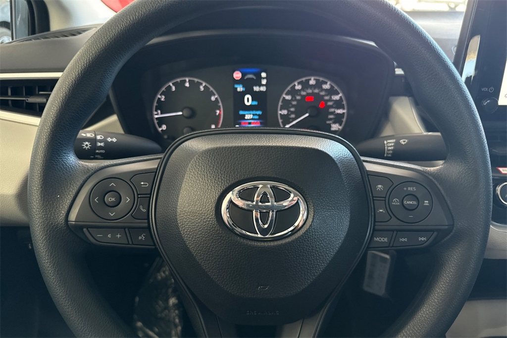 2025 Toyota Corolla LE photo 19