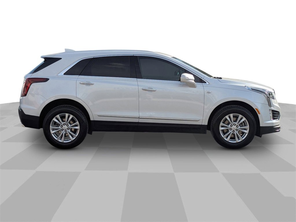 2023 Cadillac XT5 Luxury photo 3