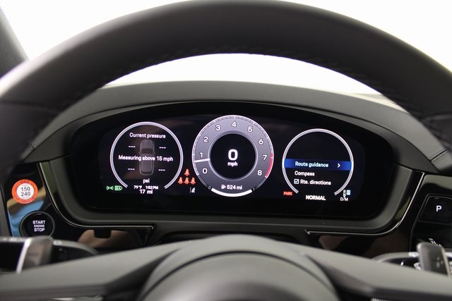 2025 Porsche Cayenne S photo 16