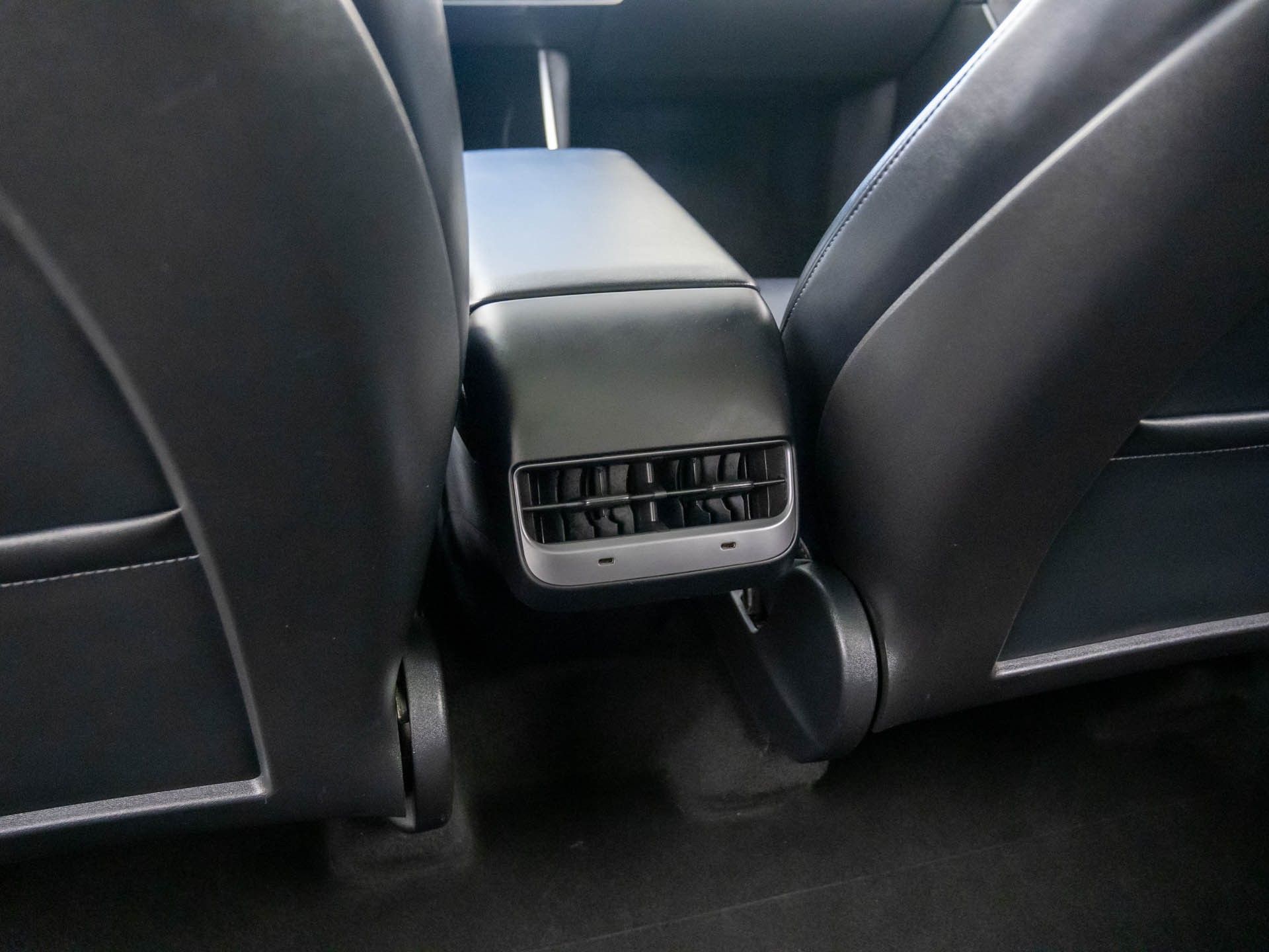 2021 Tesla Model Y Long Range photo 17