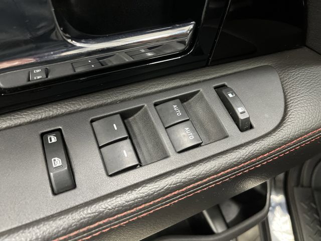 2013 Ford F-150 Limited photo 26