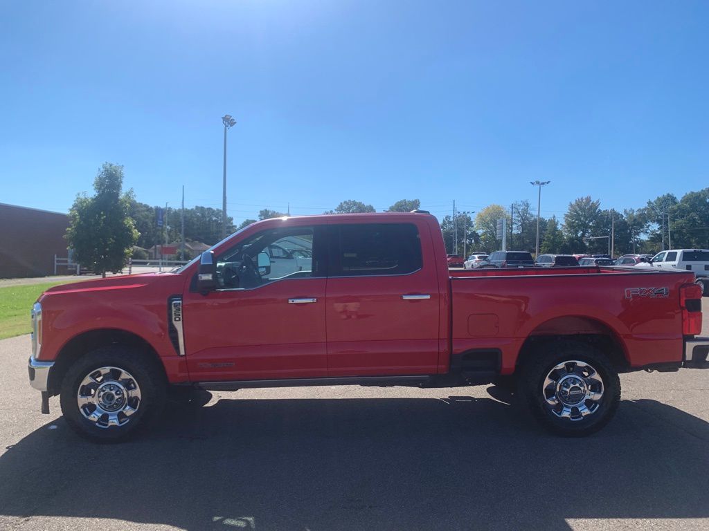 2023 Ford F-350 photo 4
