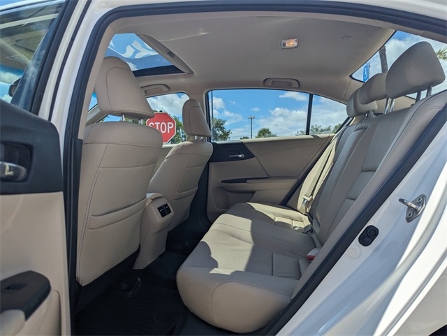 2015 Honda Accord Hybrid EX-L photo 7