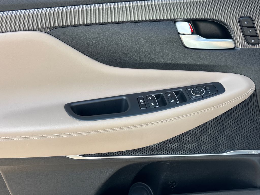 2020 Hyundai Santa Fe Limited photo 20