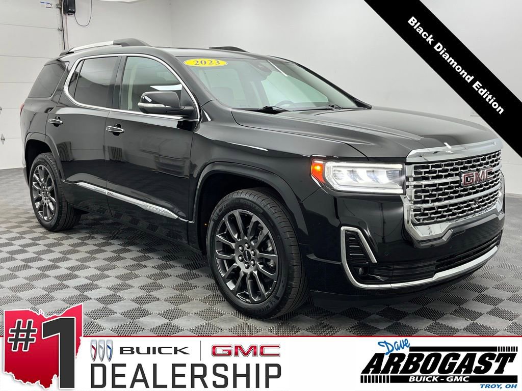 2023 GMC Acadia Denali's photo