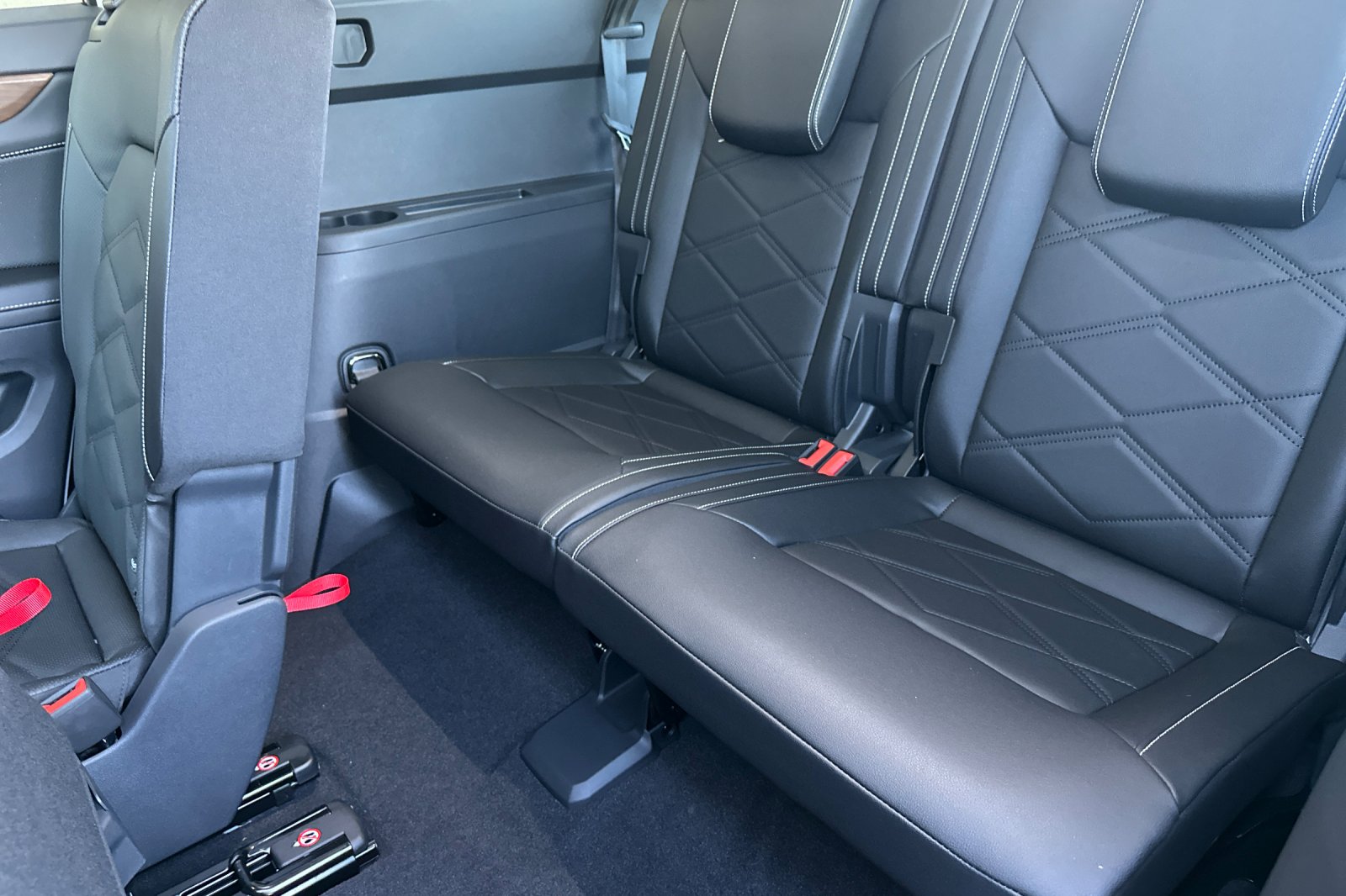 2026 Volkswagen Atlas SE photo 15