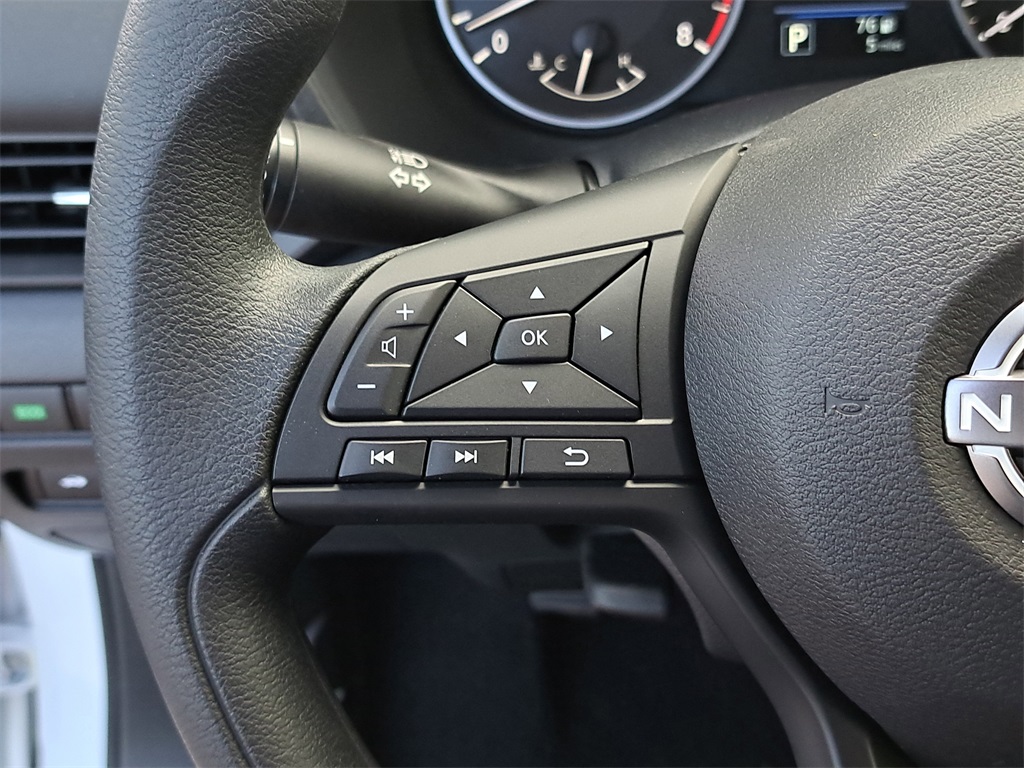 2025 Nissan Sentra S photo 24
