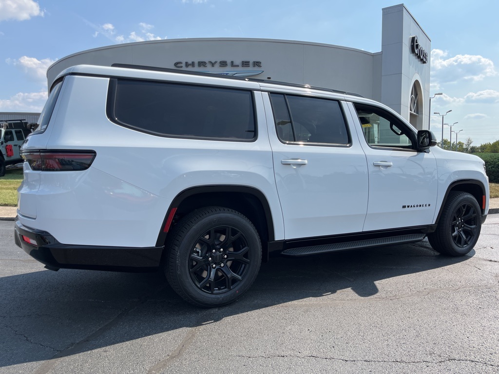 2025 Jeep Wagoneer L Carbide photo 22