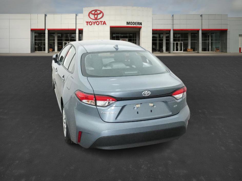2025 Toyota Corolla LE photo 15