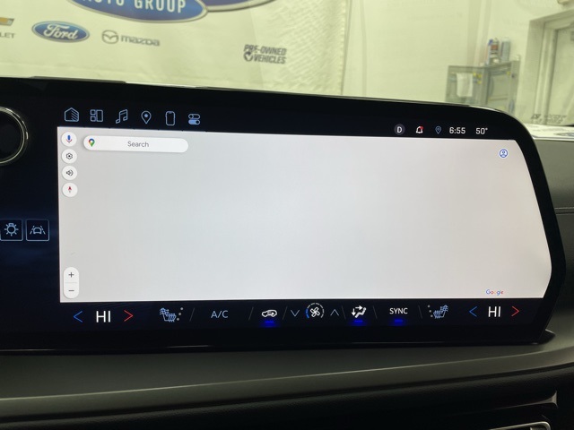 2025 Chevrolet Traverse 2LT photo 3