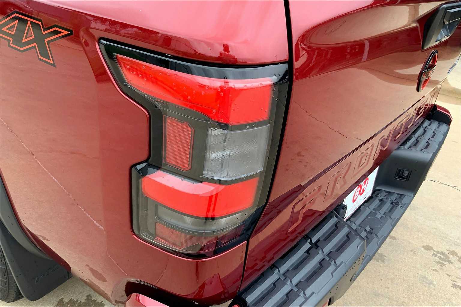 2023 Nissan Frontier PRO-4X photo 25