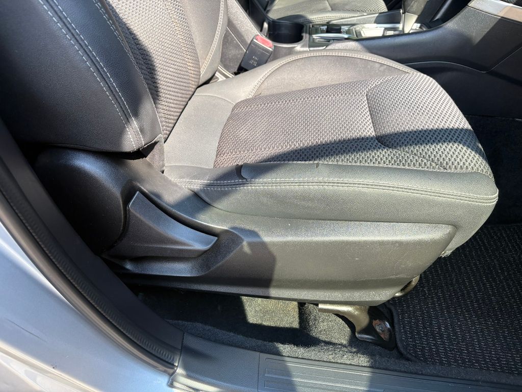 2019 Subaru Forester Premium photo 22