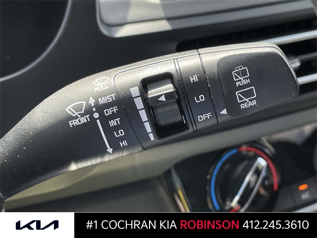 2023 Kia Seltos LX photo 25
