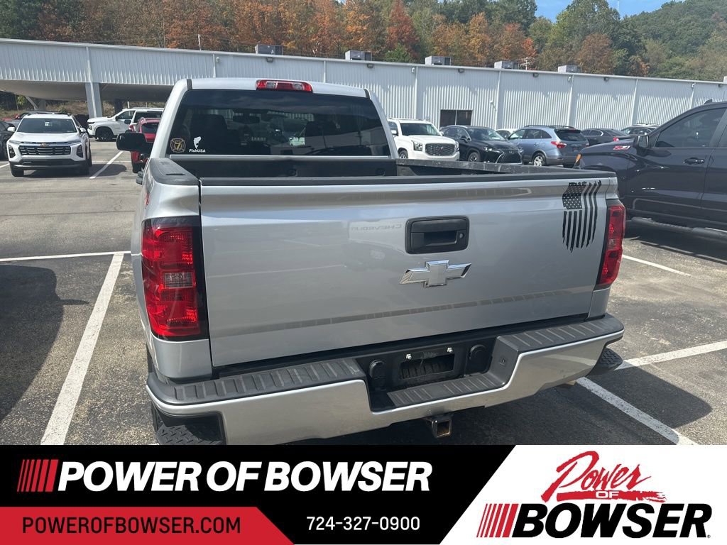 2016 Chevrolet Silverado 1500 Custom photo 9