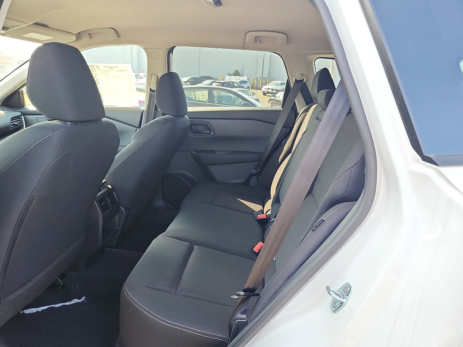 2025 Nissan Rogue S photo 5
