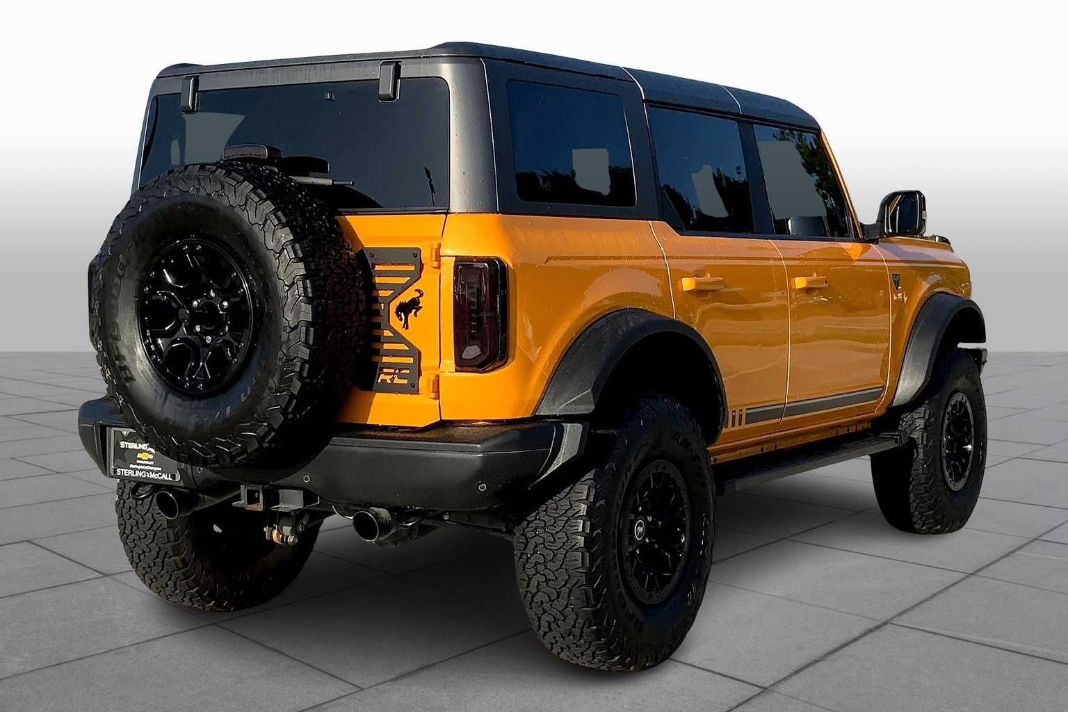 2021 Ford Bronco First Edition photo 12