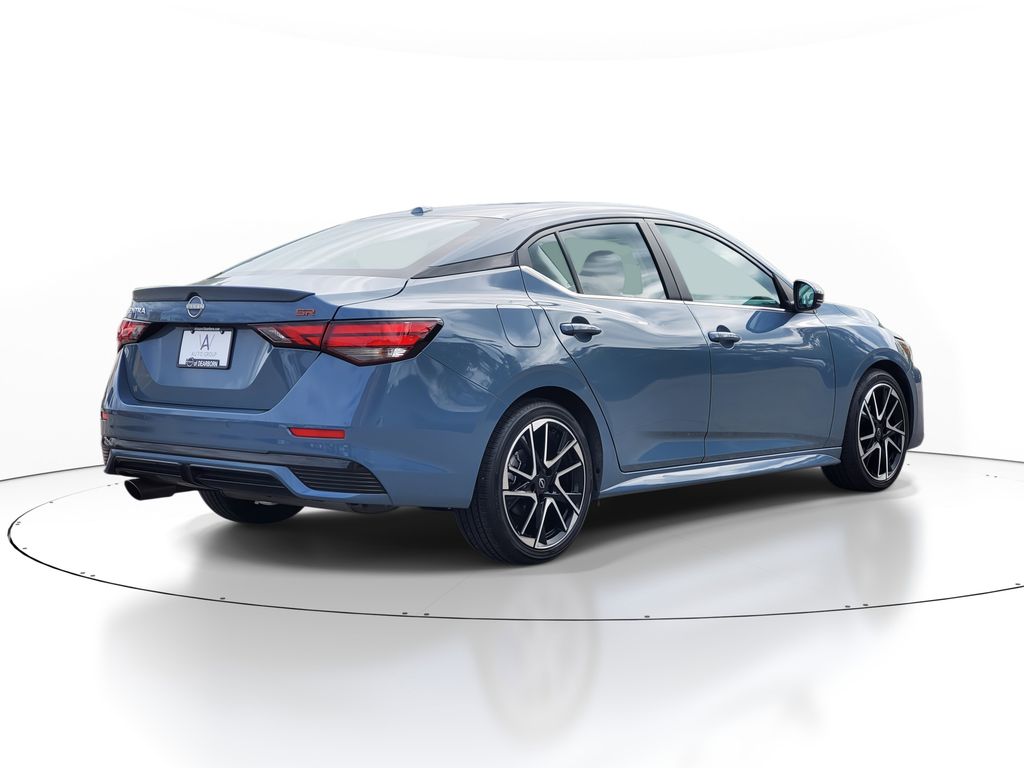 2024 Nissan Sentra SR photo 3