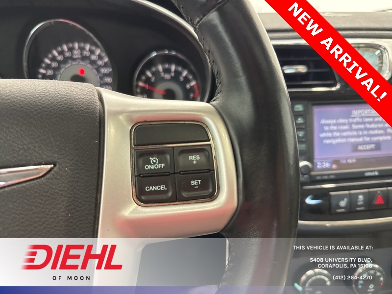 2013 Chrysler 200 Limited photo 19