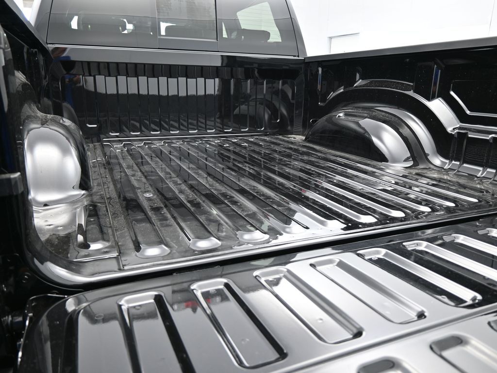 2025 Ram 1500 Laramie photo 2