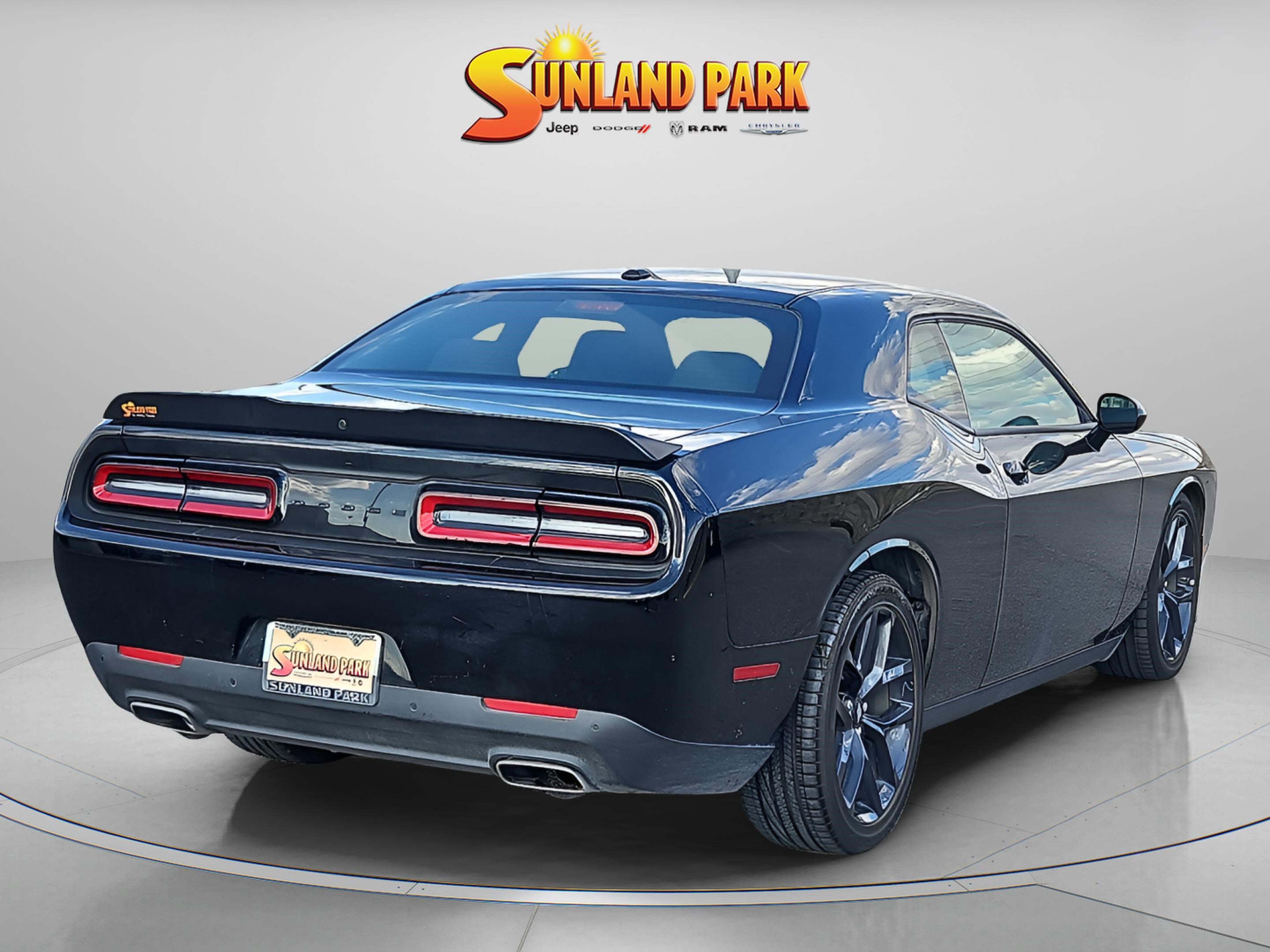 2023 Dodge Challenger GT photo 4