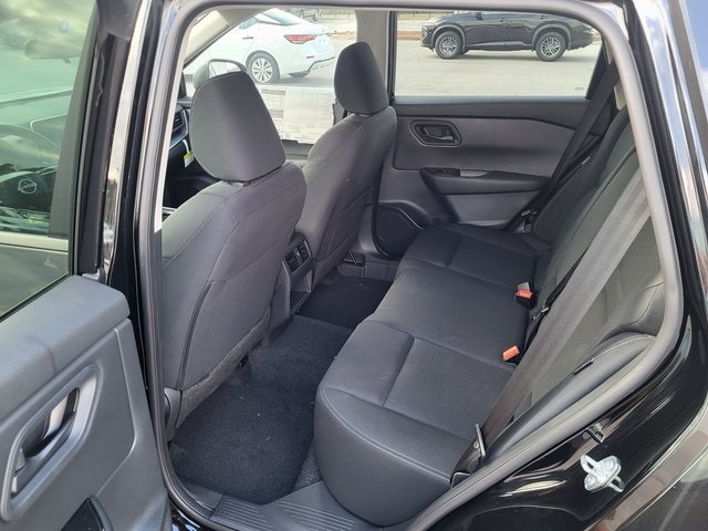 2025 Nissan Rogue S photo 13