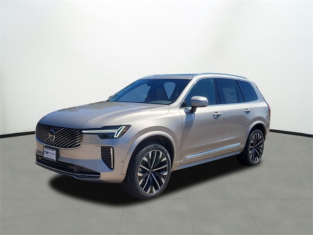 2025 Volvo XC90 Plus's photo