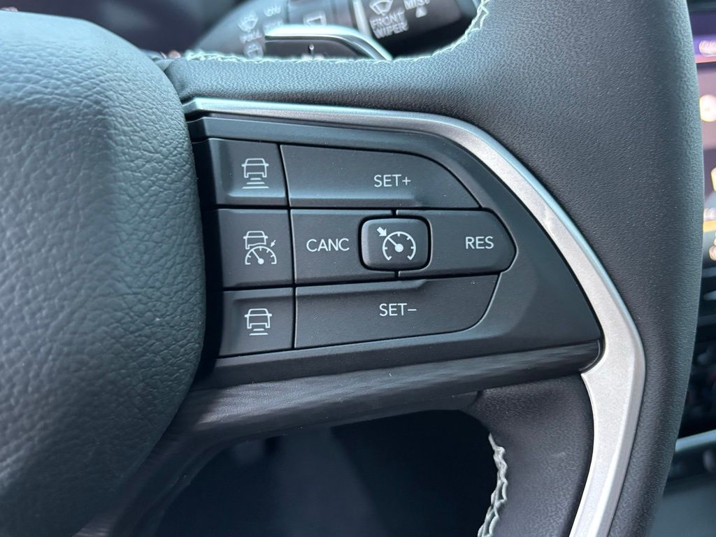 2025 Jeep Grand Cherokee Altitude X photo 13