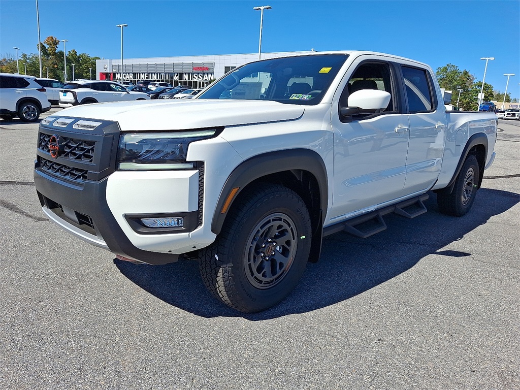 2026 Nissan Frontier PRO-4X photo 2