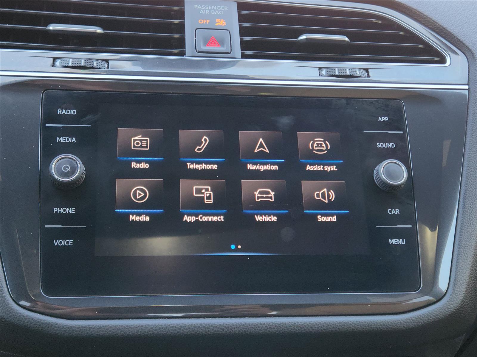 2022 Volkswagen Tiguan SE photo 22