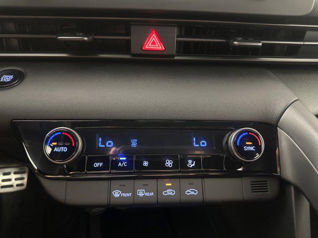 2025 Hyundai Elantra SEL Sport photo 15