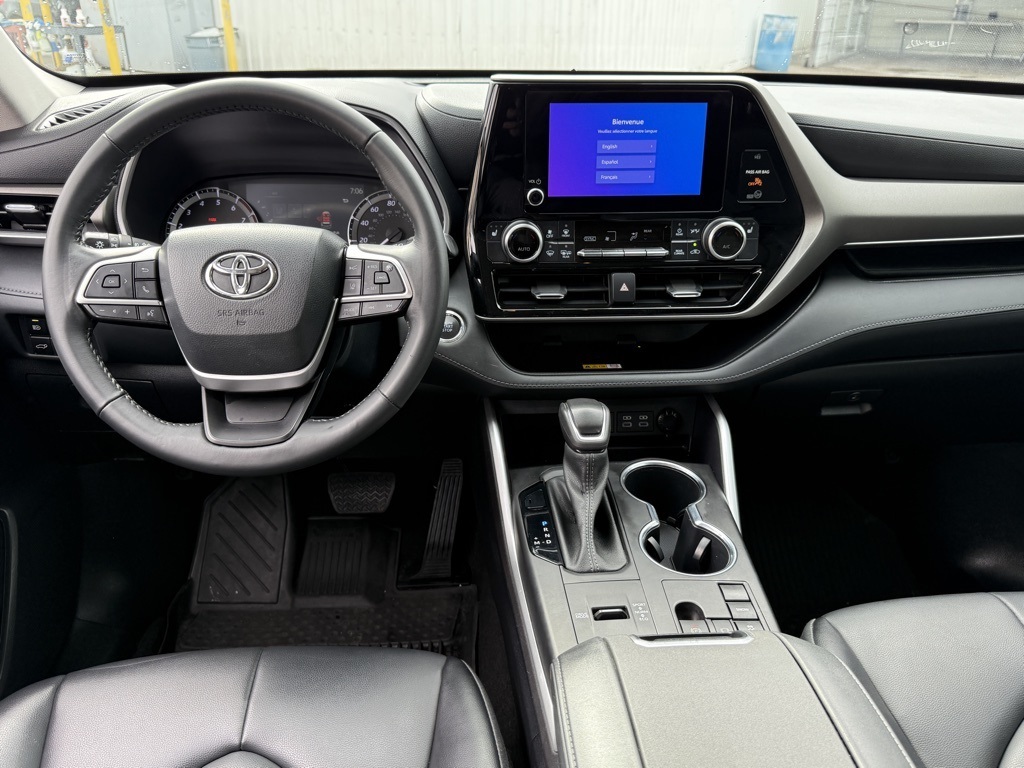 2023 Toyota Highlander XLE photo 31