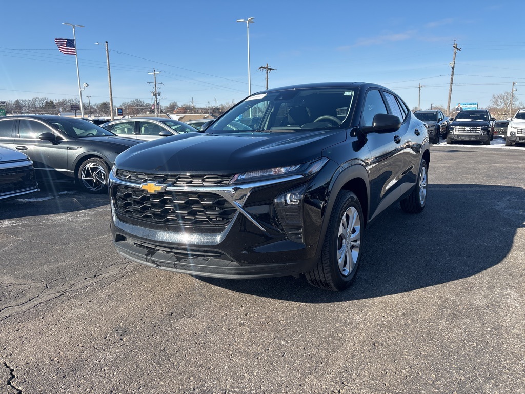 2025 Chevrolet Trax LS