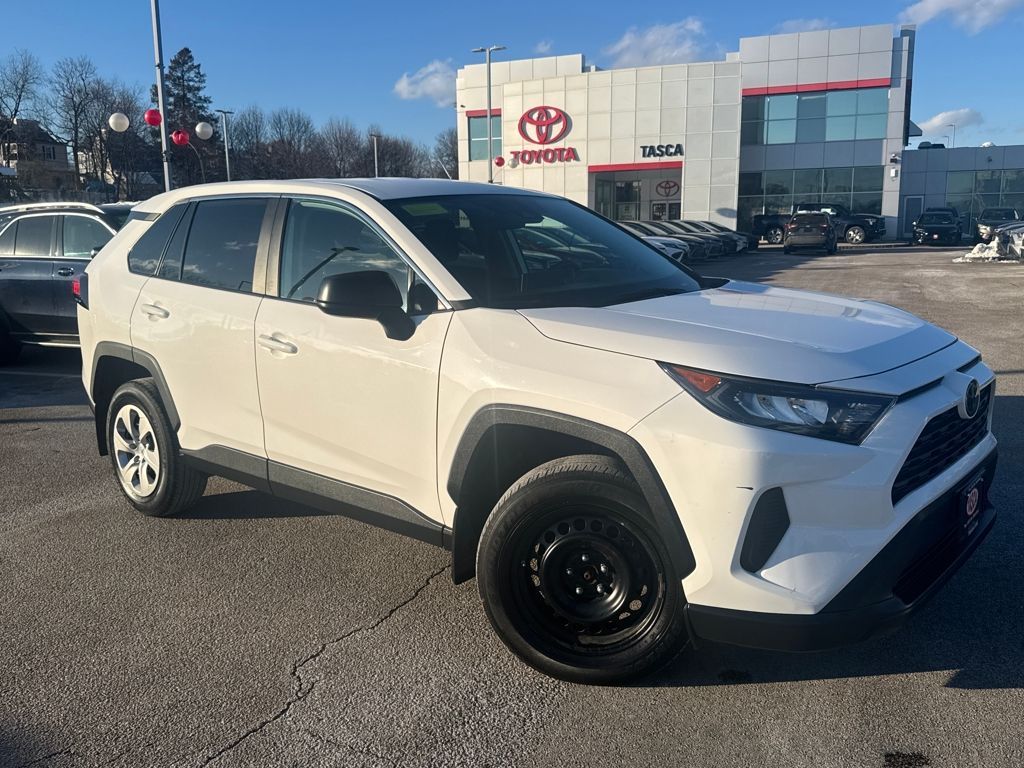 2022 Toyota RAV4 LE
