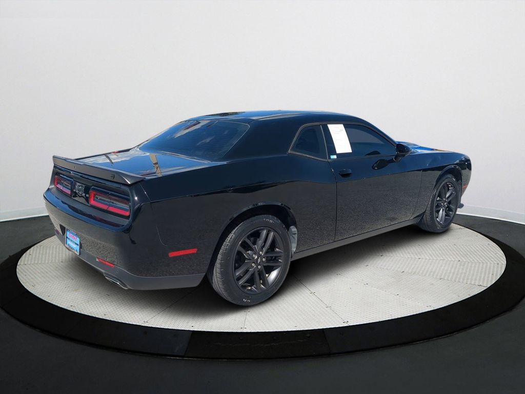 2019 Dodge Challenger GT AWD photo 4