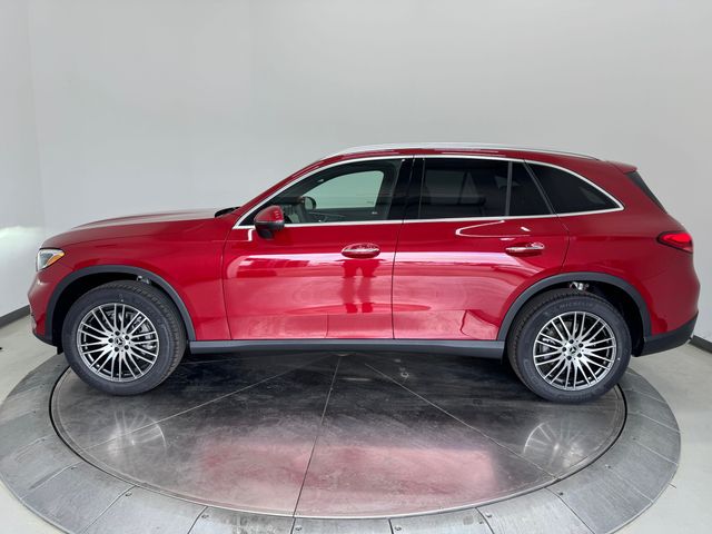 2025 Mercedes Benz GLC 300 photo 16