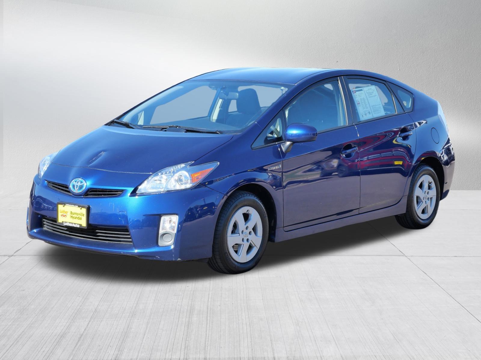 2010 Toyota Prius Two photo 3