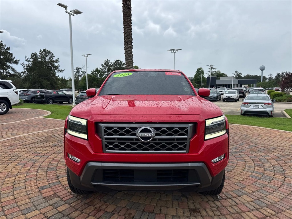 2024 Nissan Frontier SL photo 2
