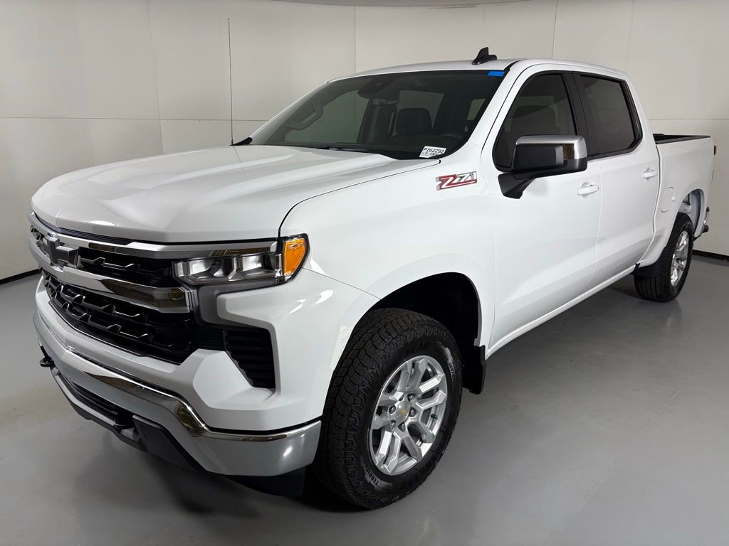 2026 Chevrolet Silverado 1500 LT photo 3