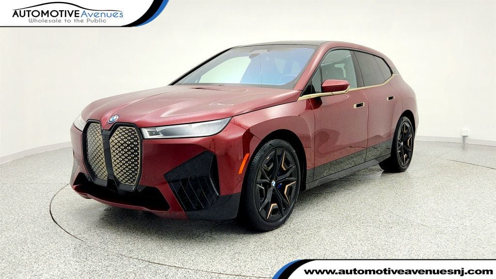 2023 BMW iX Base's photo