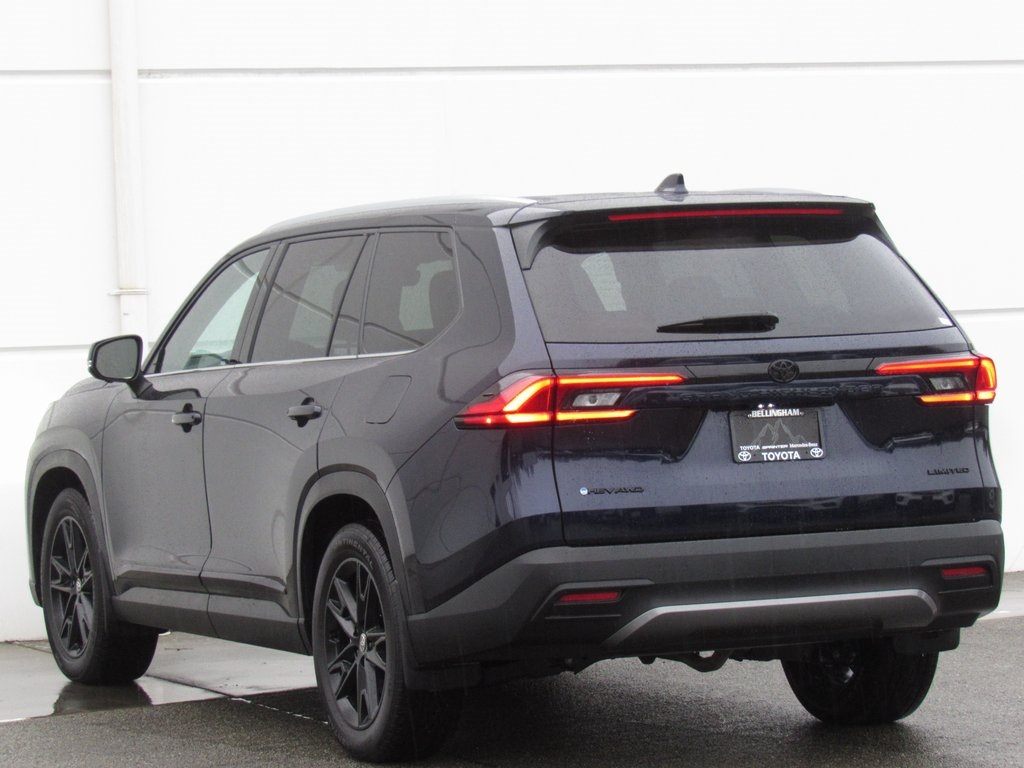 2024 Toyota Highlander Hybrid Limited photo 4