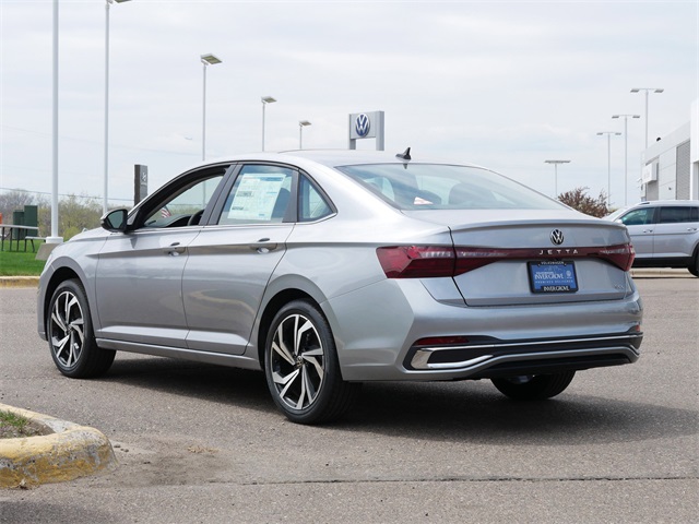 2025 Volkswagen Jetta 1.5T SEL photo 3