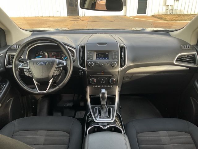 2018 Ford Edge SEL photo 3