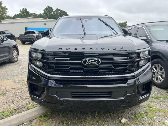 2025 Ford Expedition Platinum photo 3