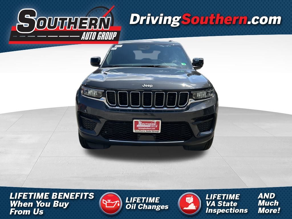 2025 Jeep Grand Cherokee Laredo's photo