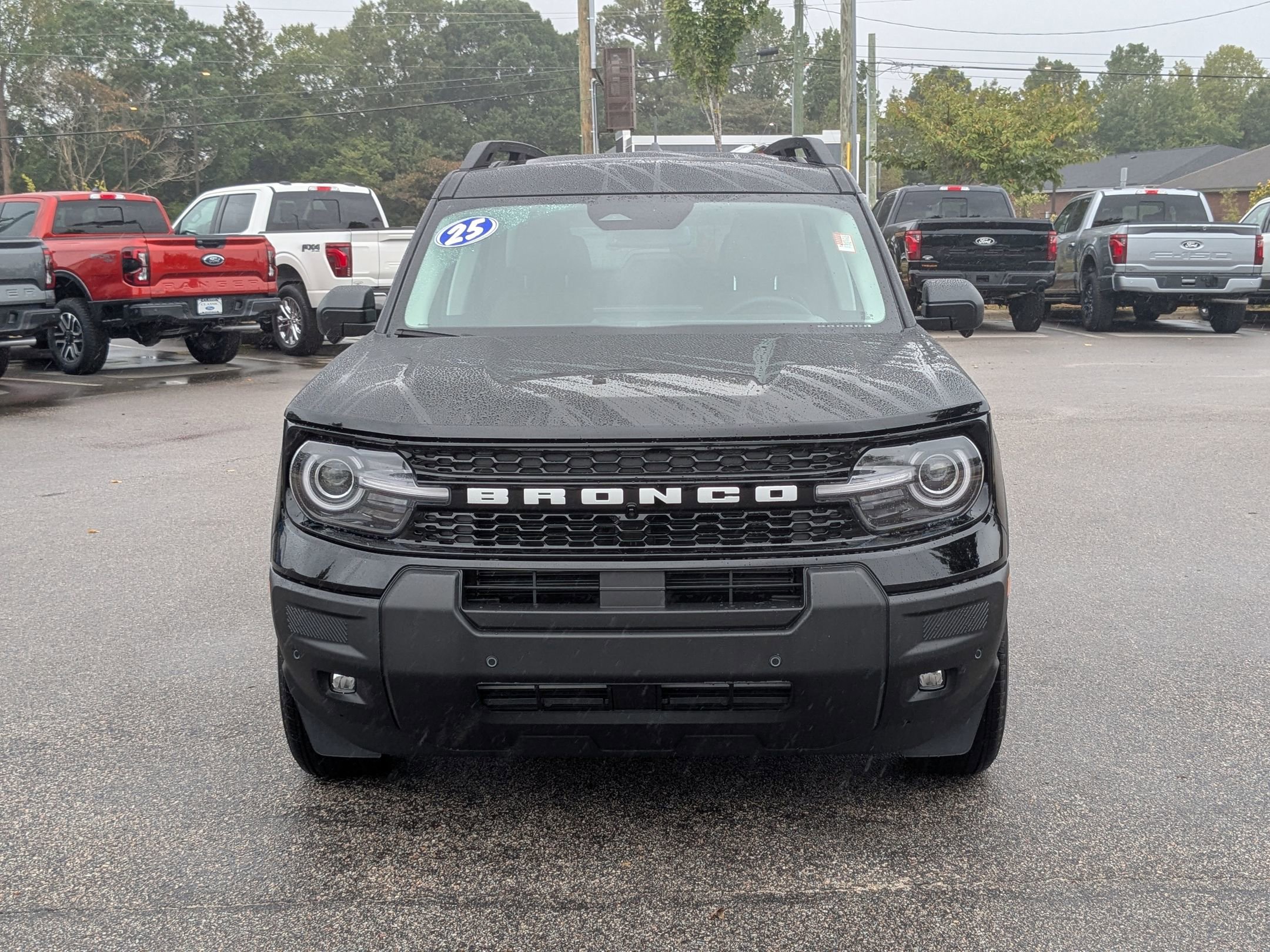 2025 Ford Bronco Sport Outer Banks photo 2