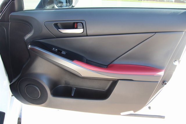 2024 Lexus IS 350 F SPORT photo 20